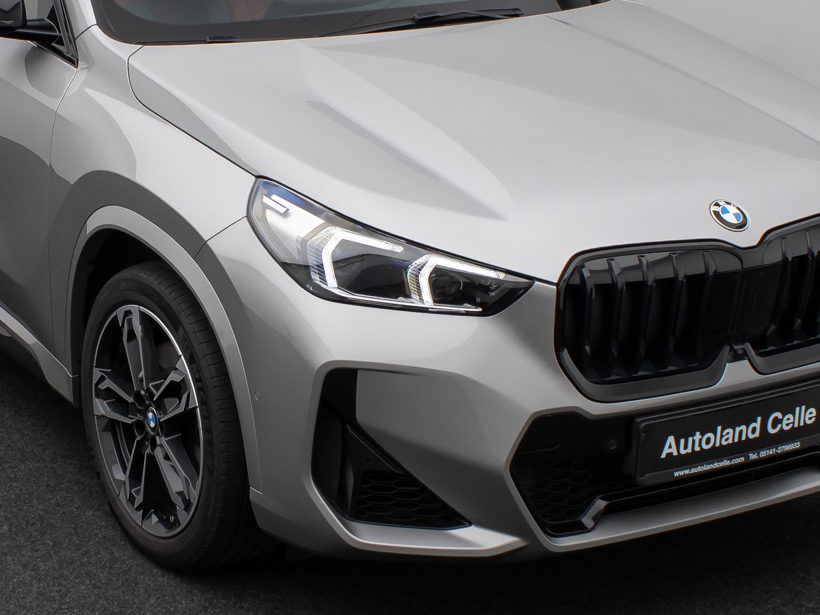 Fahrzeugabbildung BMW X1 xD23i M Sport 360°HUD DAB H/K AHK Komfort 19"