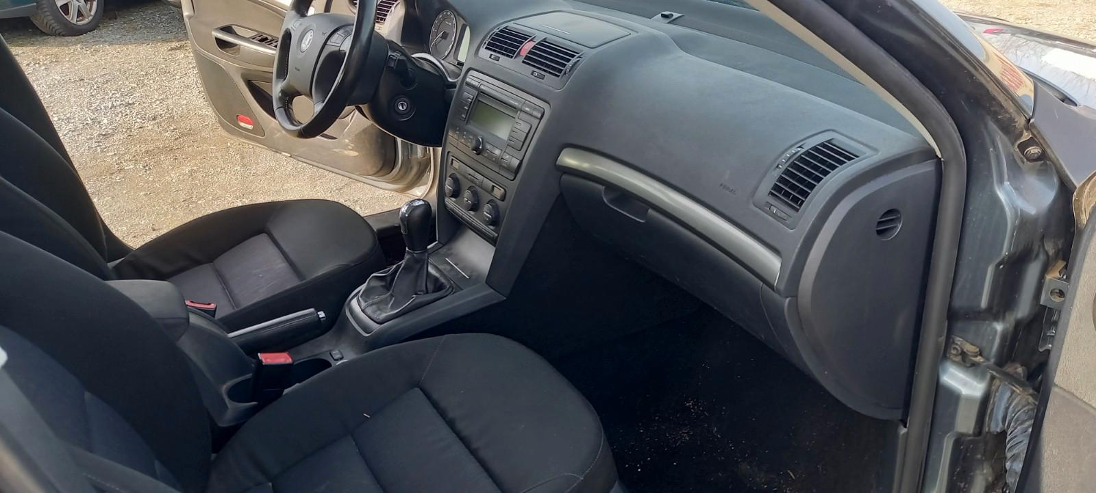 Skoda Octavia 2006 — photo 19