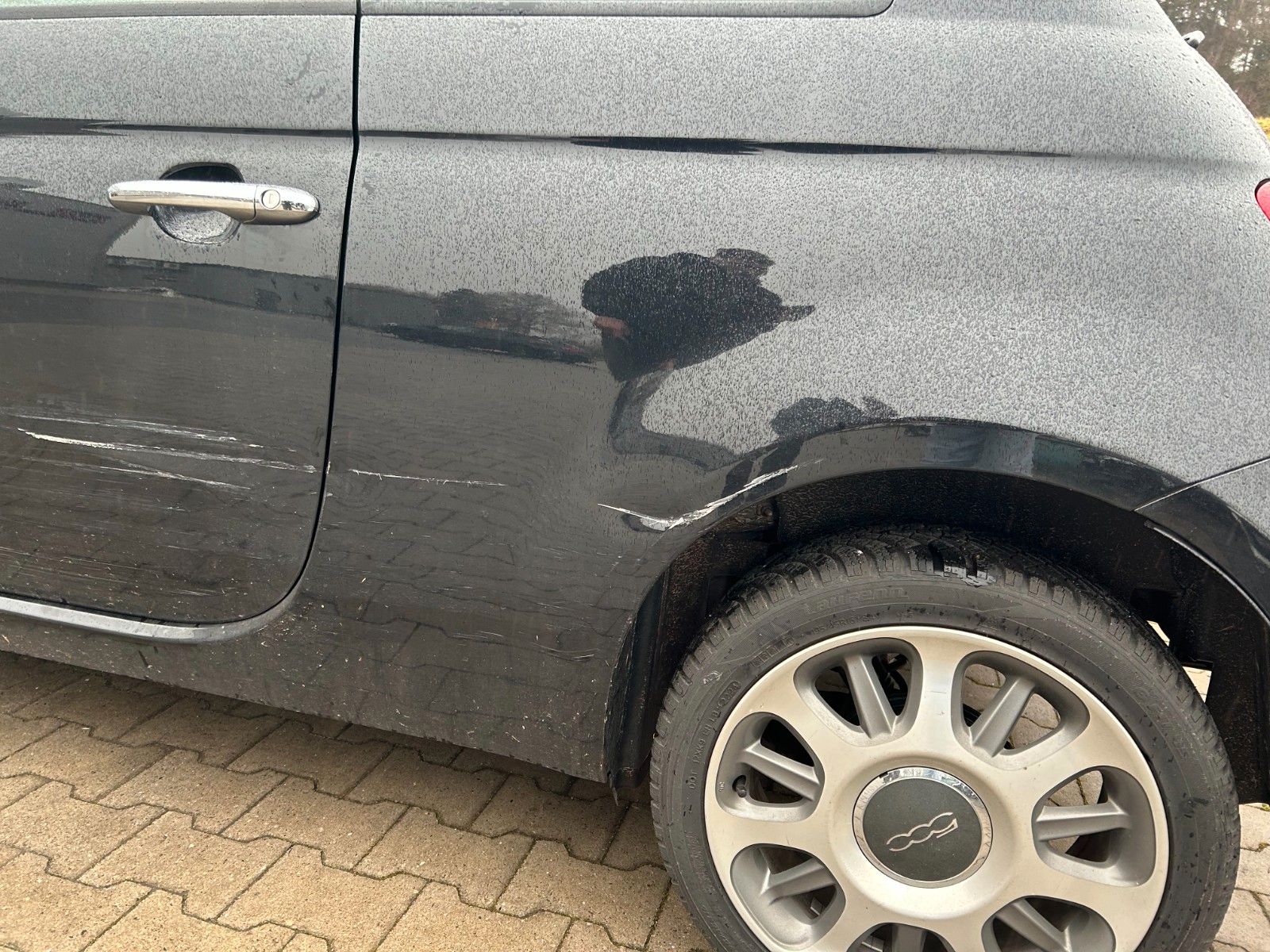 Fahrzeugabbildung Fiat 500 1.0  Dolcevita