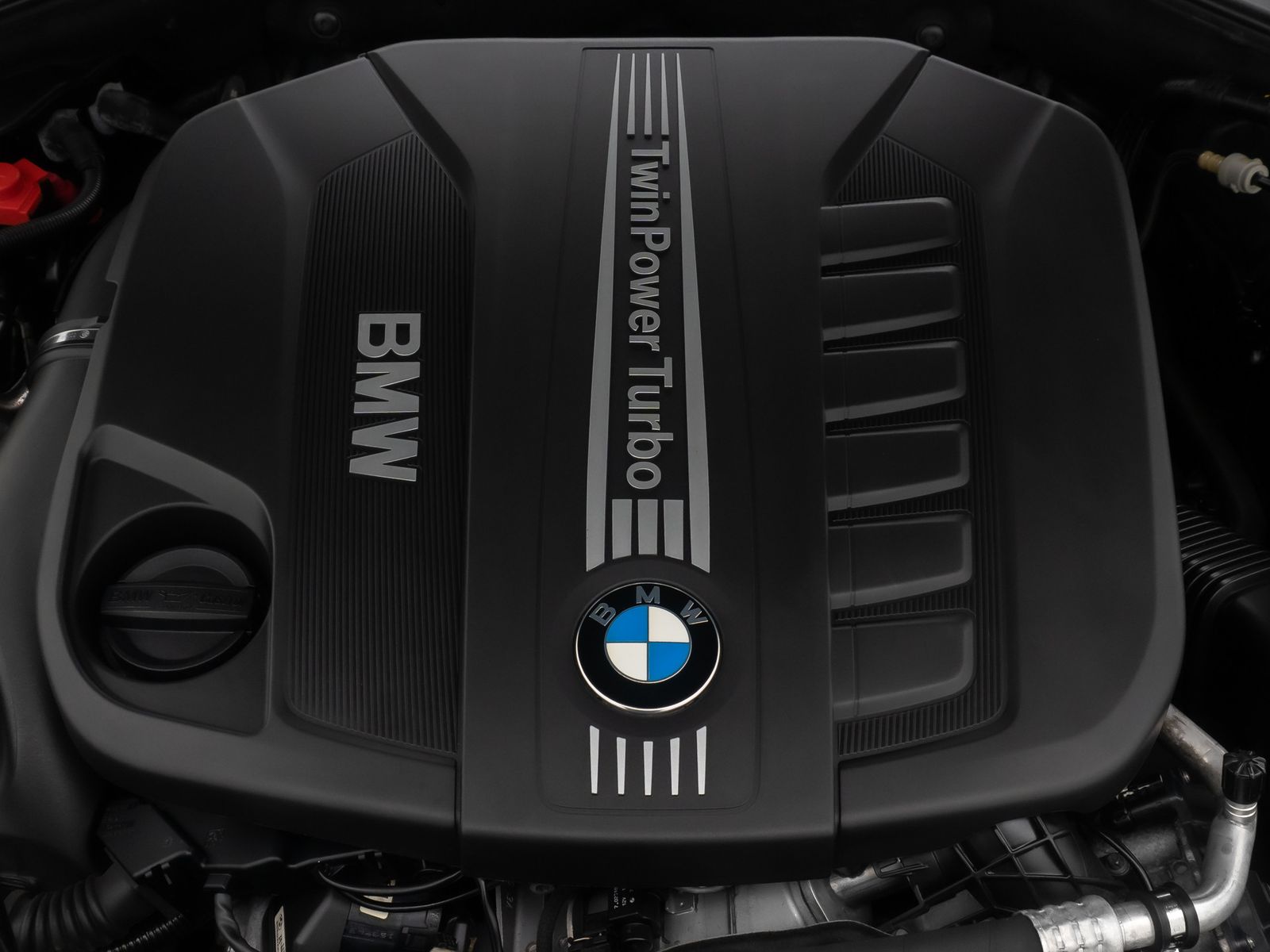 Fahrzeugabbildung BMW 530d xD Modern Line AHK HUD HiFi Leder Standheiz