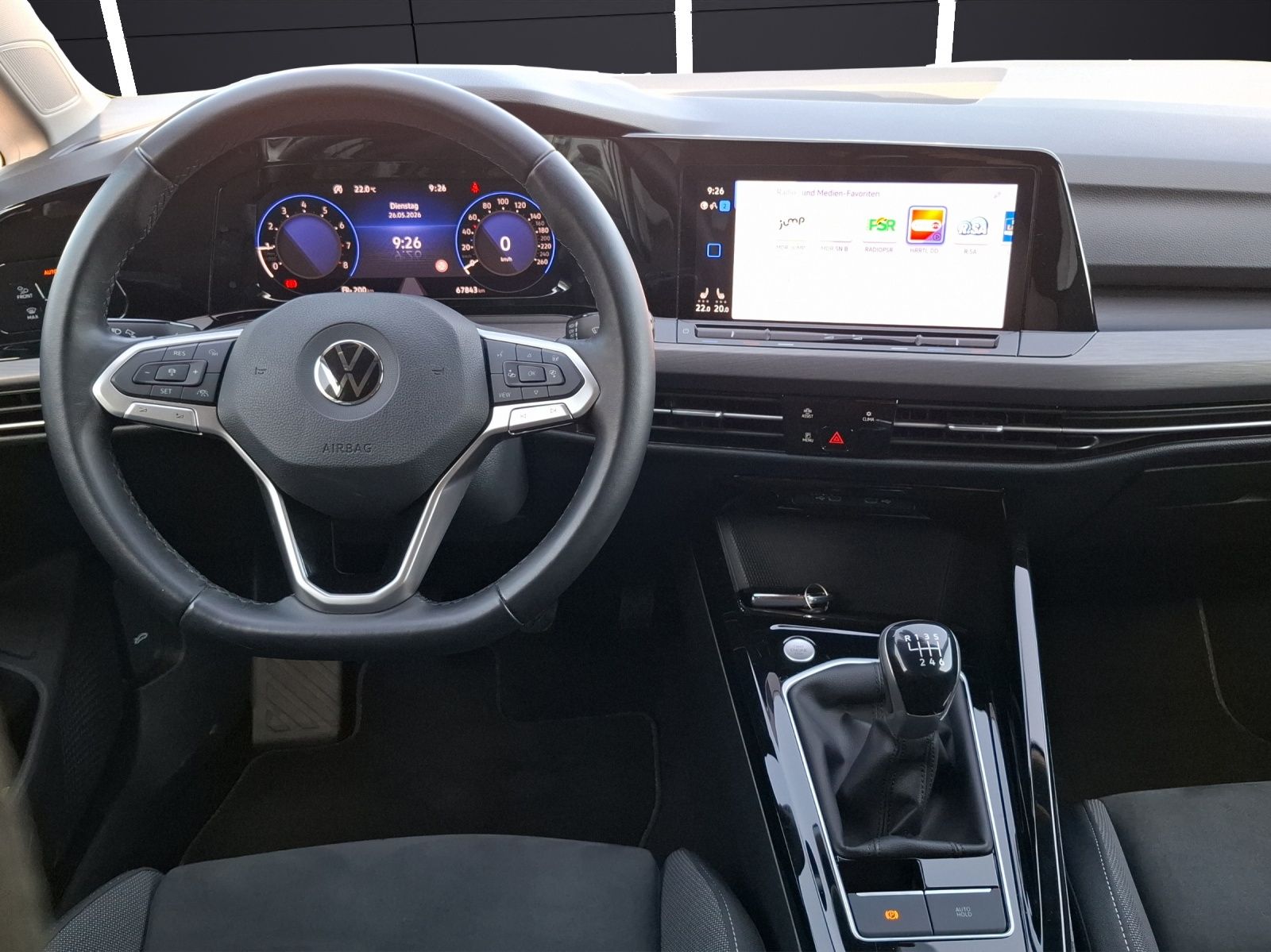 Fahrzeugabbildung Volkswagen Golf VIII TSI Style LEDplus Navi AID ACC RFK SH