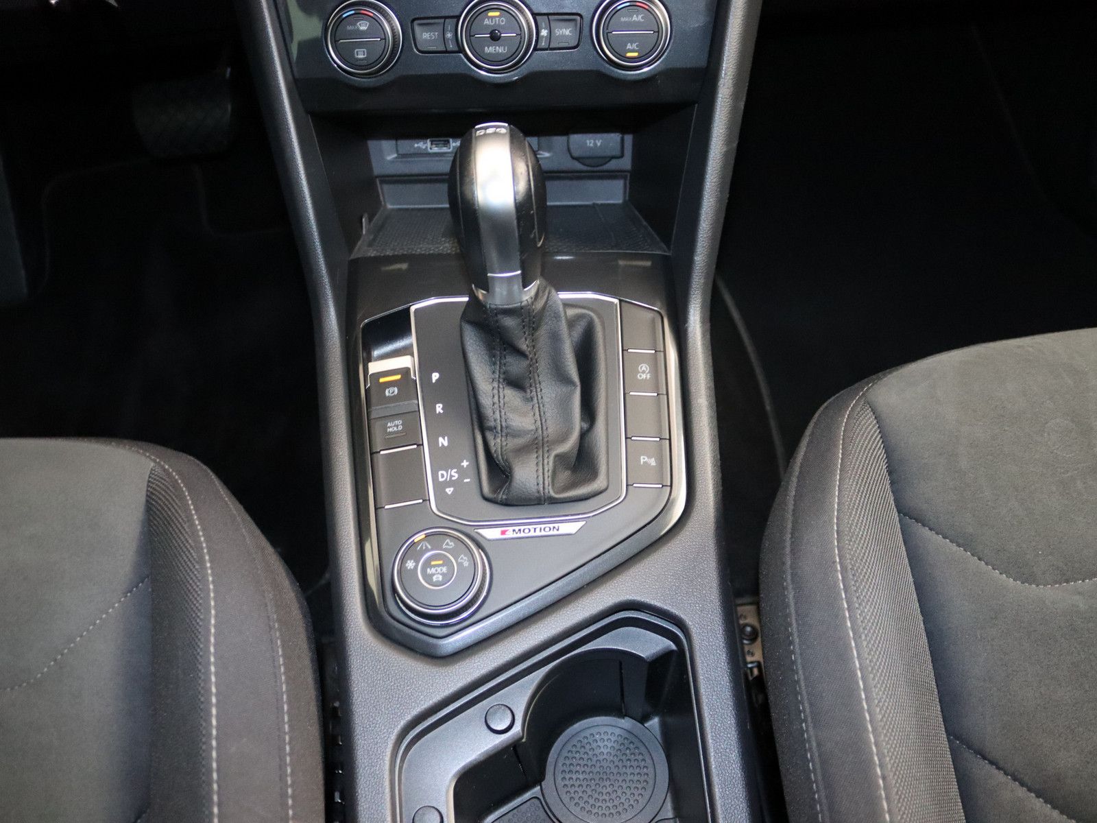 Volkswagen Tiguan 2.0 TSI BMT Highline 4Motion LED AID ACC foto 21