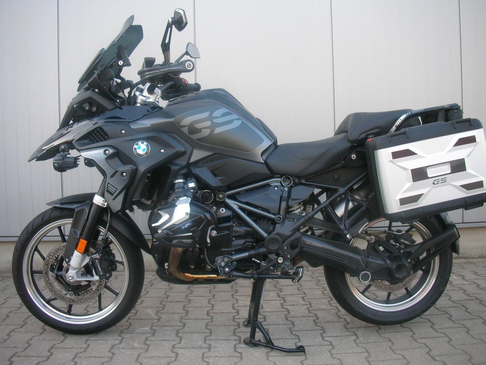 BMW R1250GS Triple Black Edition TOP