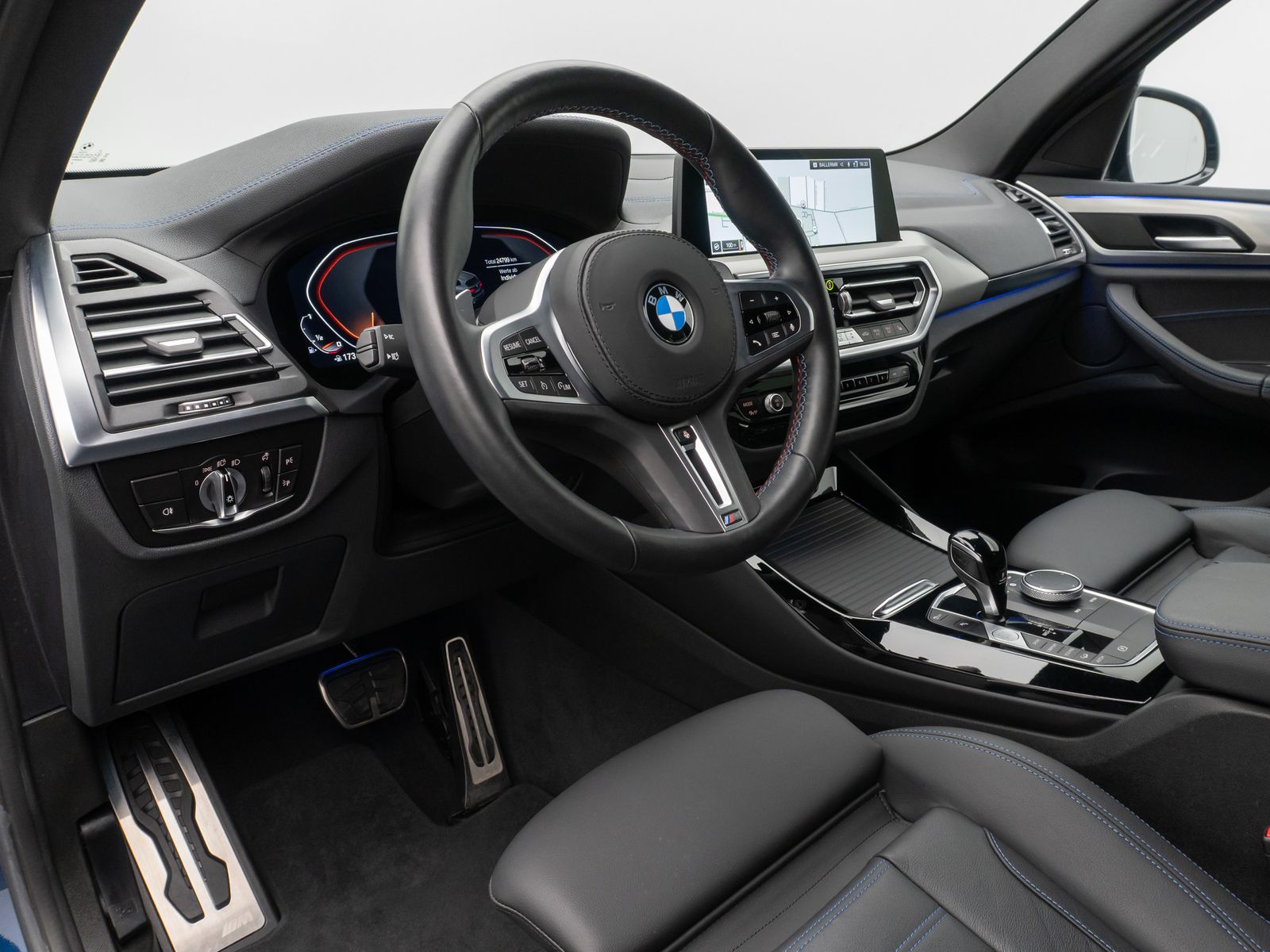 Fahrzeugabbildung BMW X3 M40i Kamera Laser HUD DAB HiFi Komfort 21Zoll