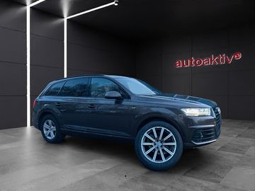 Audi Q7 - 1