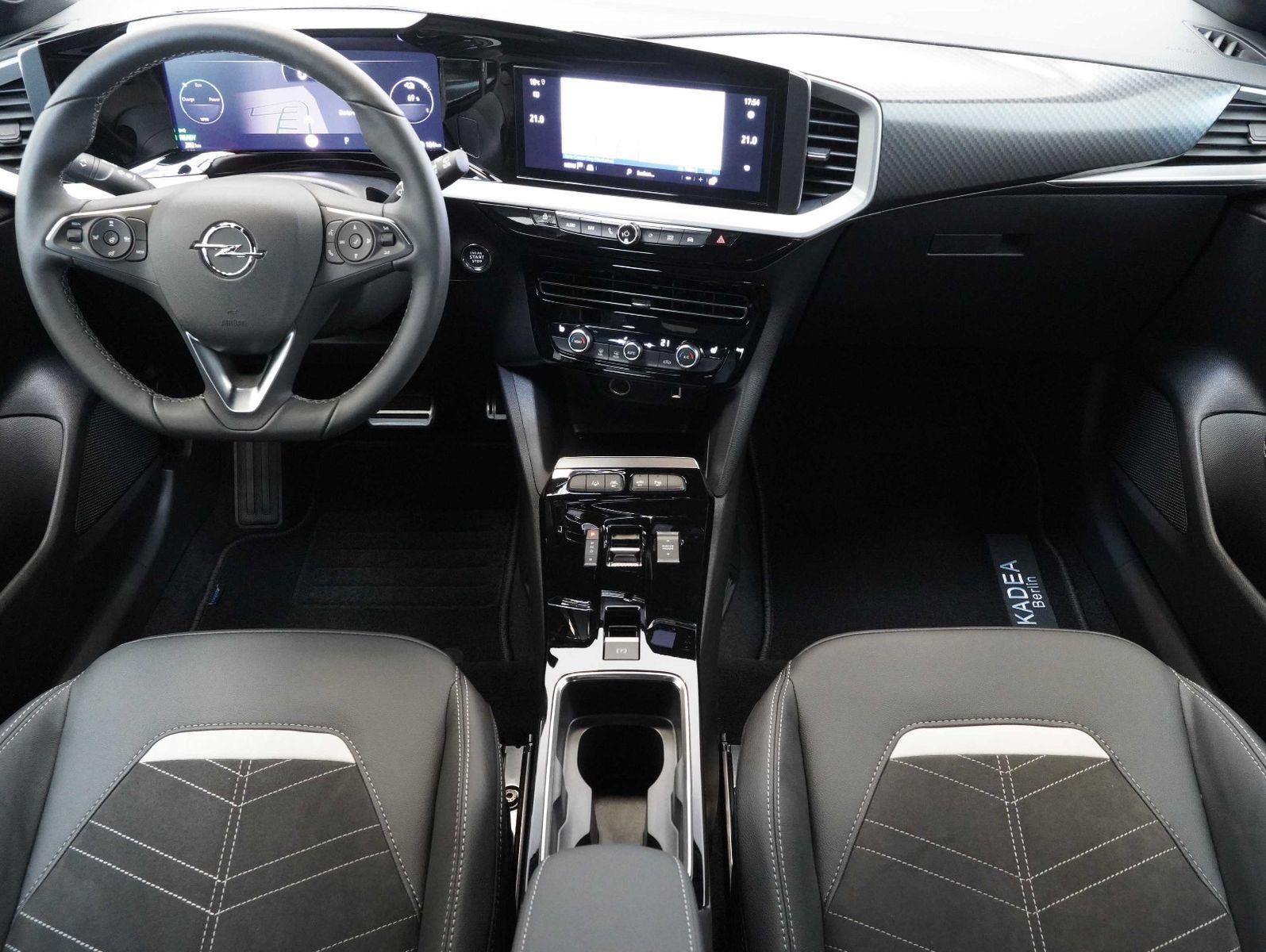 Fahrzeugabbildung Opel Mokka-e Ultimate 50KWH/11KW/WÄRMEPUMPE/SOH