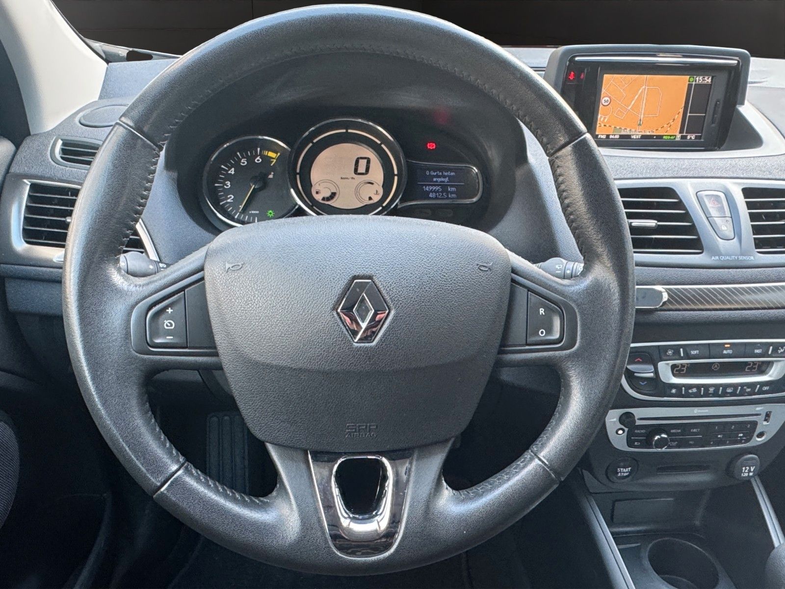 Fahrzeugabbildung Renault Megane III Lim. 5-trg. Paris Klima/Navi/TÜV NEU/
