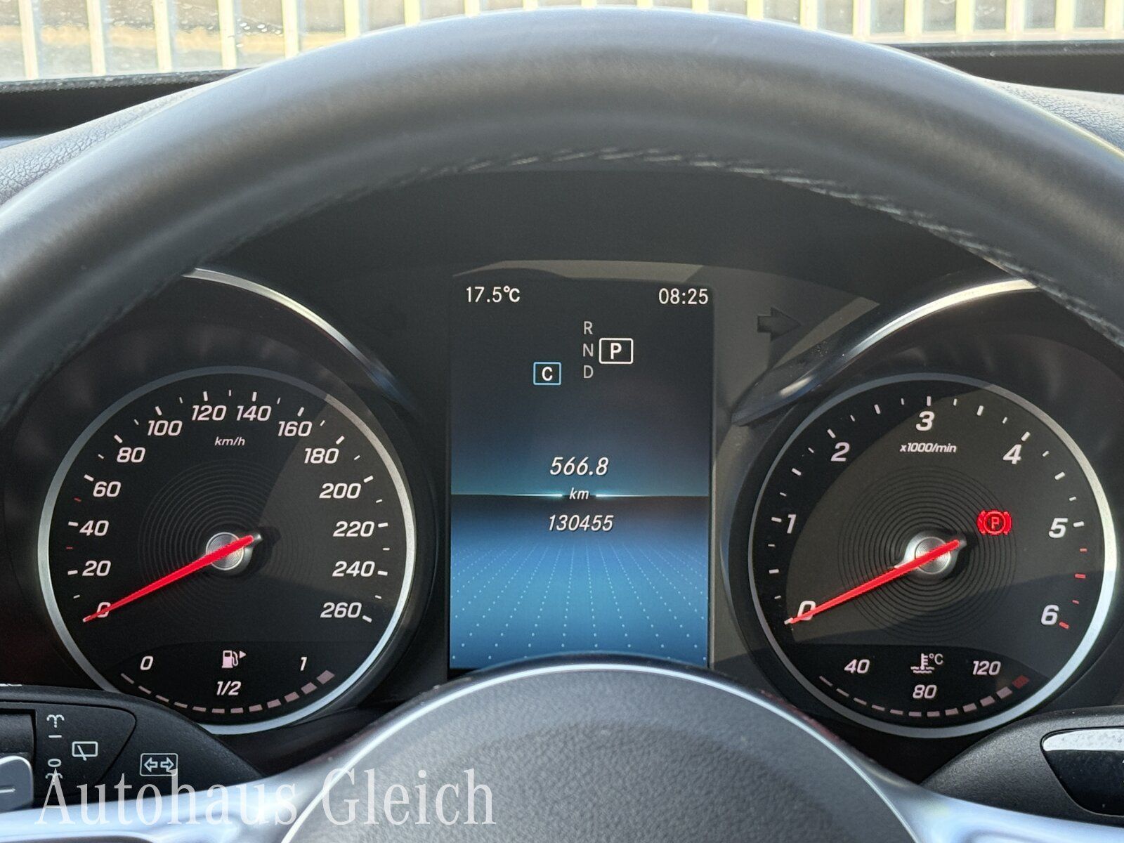 Fahrzeugabbildung Mercedes-Benz C 300 d T AMG Line (EURO 6d-TEMP) COMAND APS/Nav