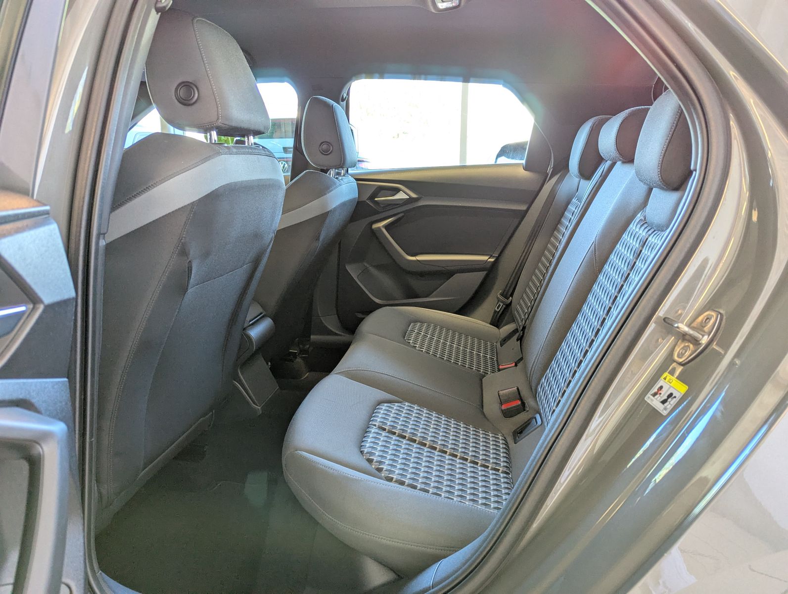 Fahrzeugabbildung Audi A1 Sportback 35 TFSI S-Line Virtual LED Sportsit