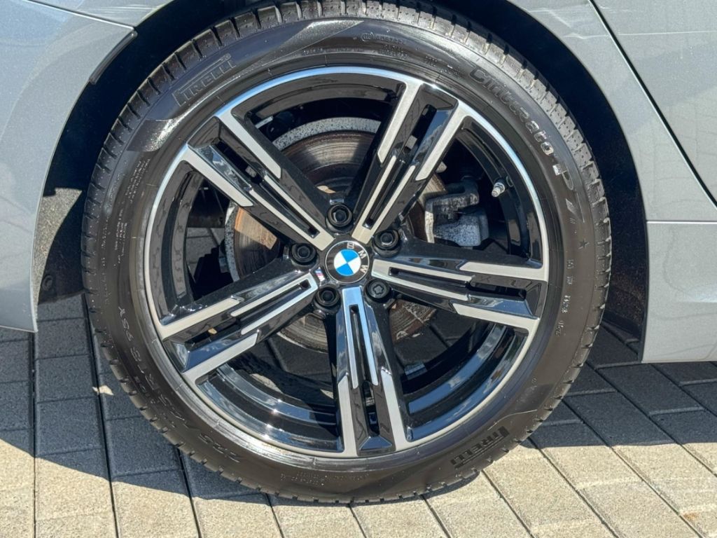 BMW 320 M Sport i xDrive Limousine Park-Assistent Me foto 4