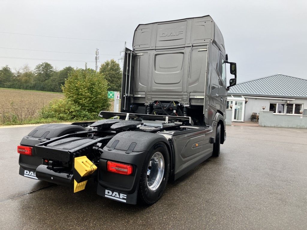 Fahrzeugabbildung DAF XG  530 FT