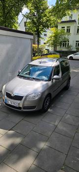 Skoda Roomster 1.4 / EZ 09/2009 - Skoda Roomster in Düsseldorf