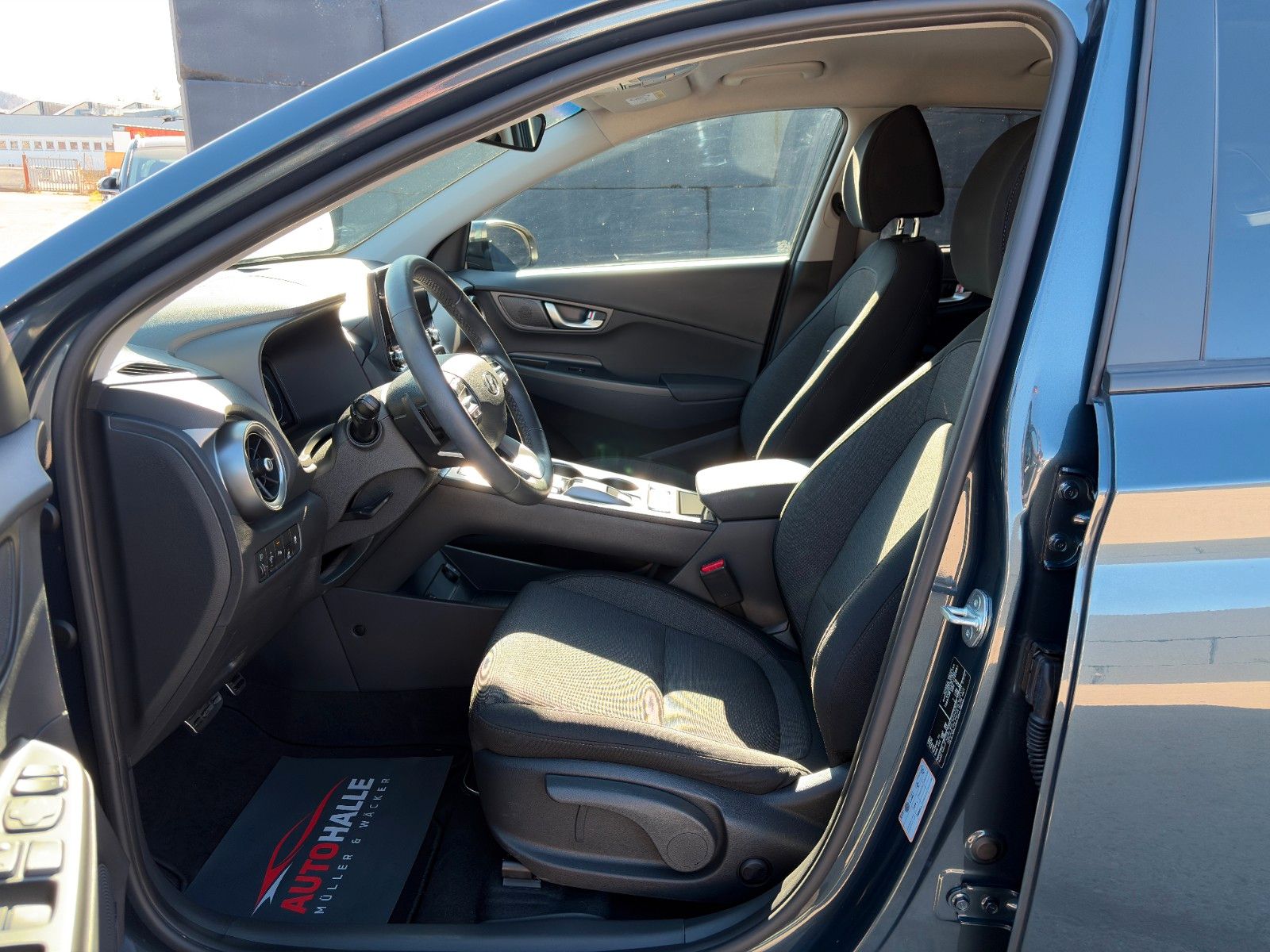 Fahrzeugabbildung Hyundai KONA E Trend SHZ LHZ ACC LKA LFA KRELL CarPlay