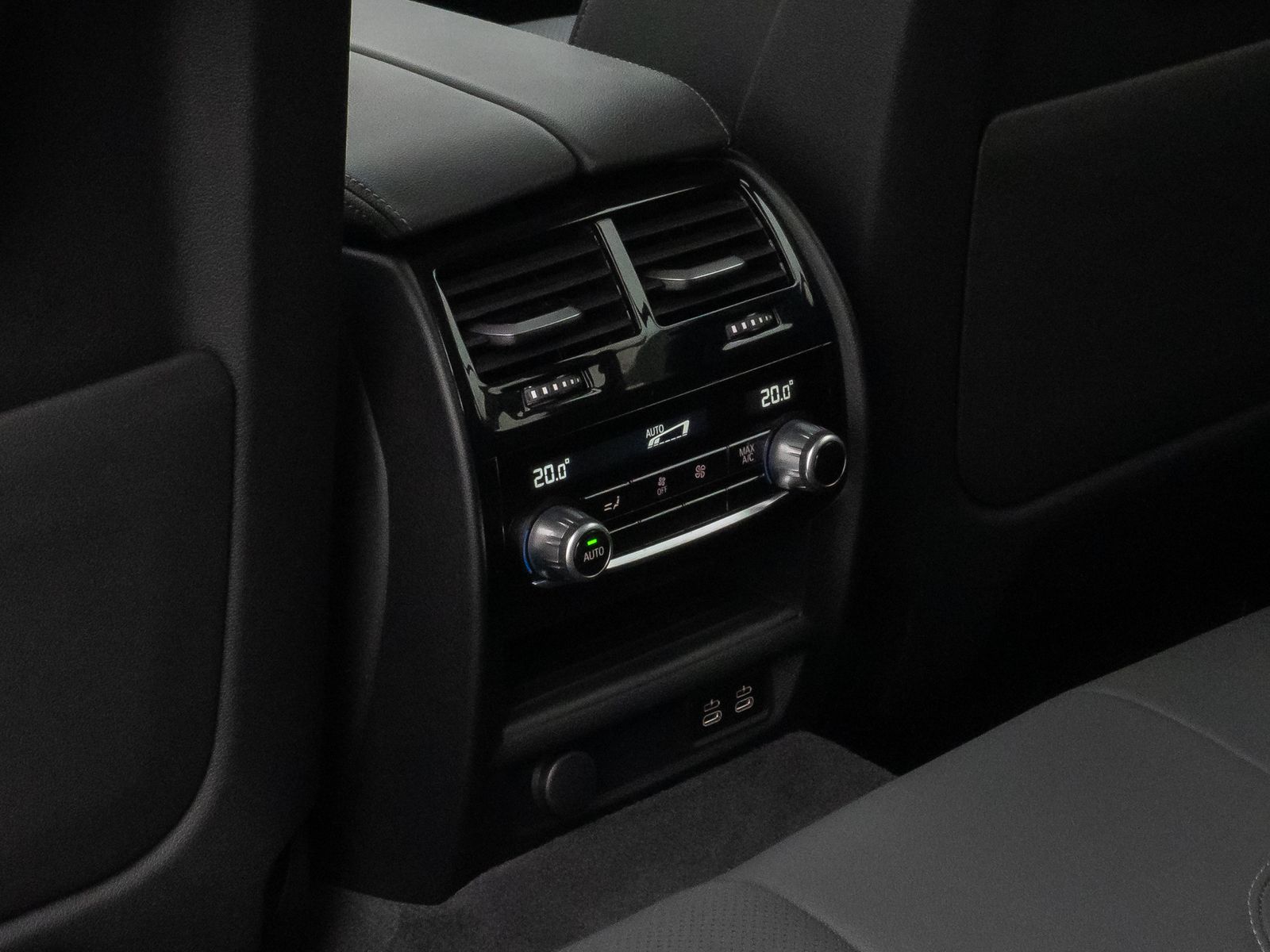 Fahrzeugabbildung BMW 520d xD ACC H/K Kamera Alarm DAB Leder 18Zoll