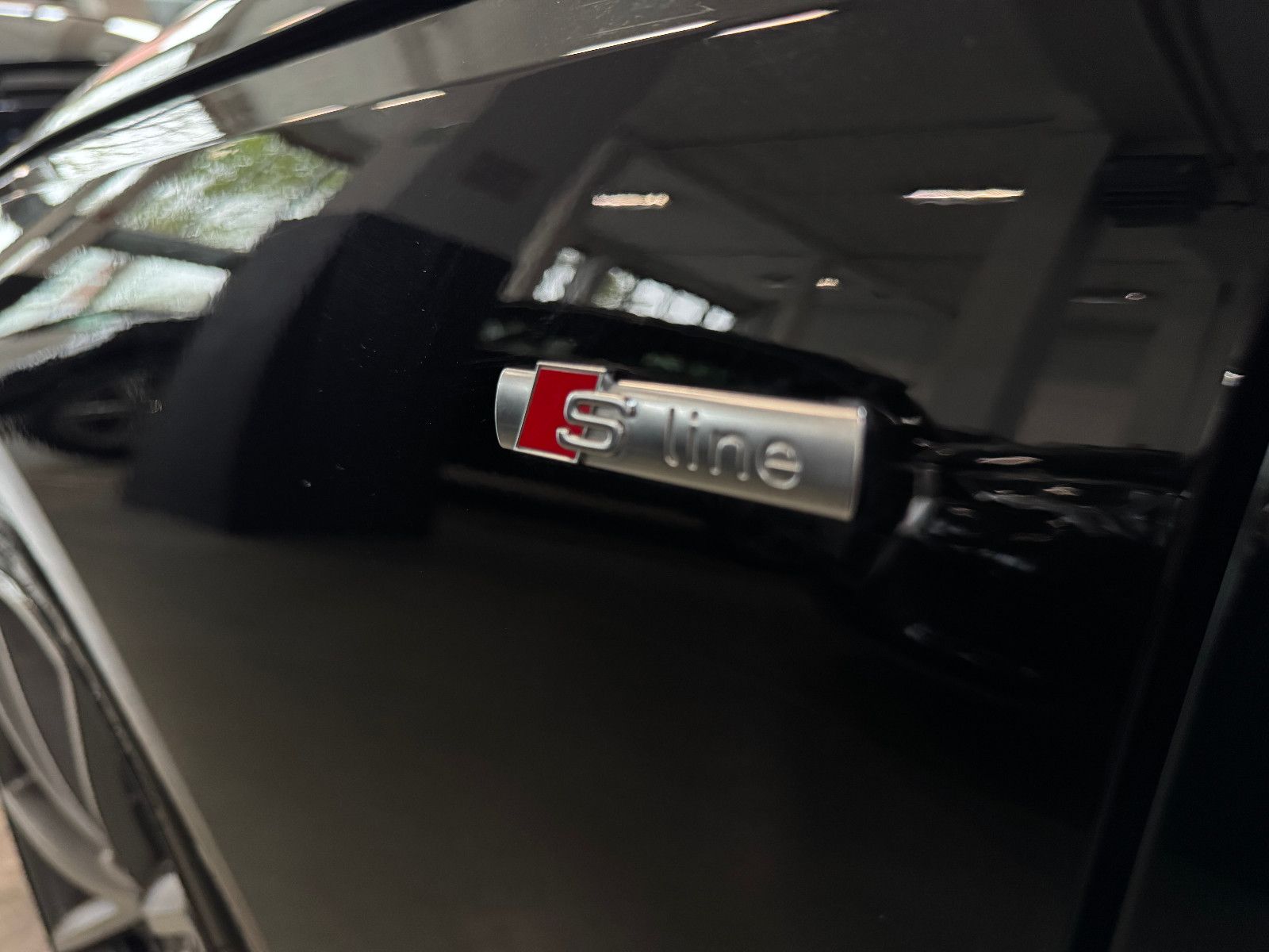 Fahrzeugabbildung Audi A4 45 TDI QUATTRO 2X S-LINE BLACK EDITION 19´RS