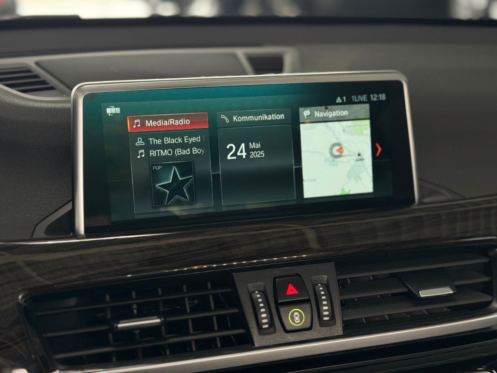 Fahrzeugabbildung BMW X1 xDrive 2.0i M Sport   "Leder PANO Kamera"
