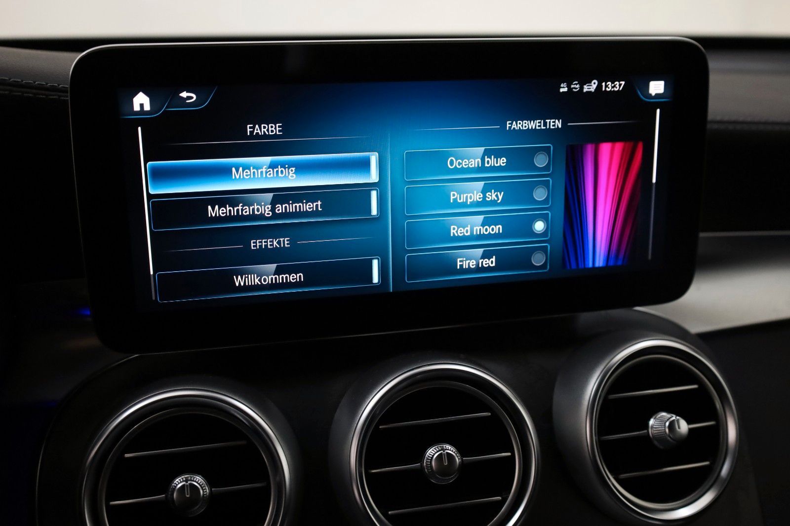 Fahrzeugabbildung Mercedes-Benz GLC 300d 4M AMG Line TLeder,Navi,LED,Panorama,SH