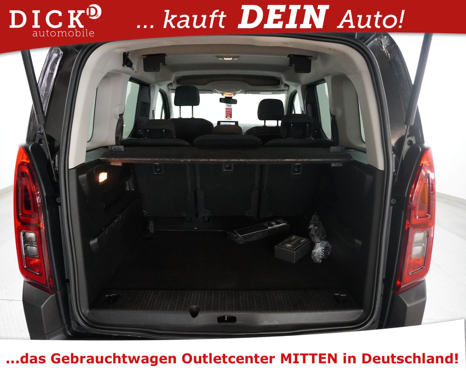 Fahrzeugabbildung Fiat Doblo Kombi 1.5d Aut. 5-SITZ+NAVI+KLIMA+PDC+TEMP