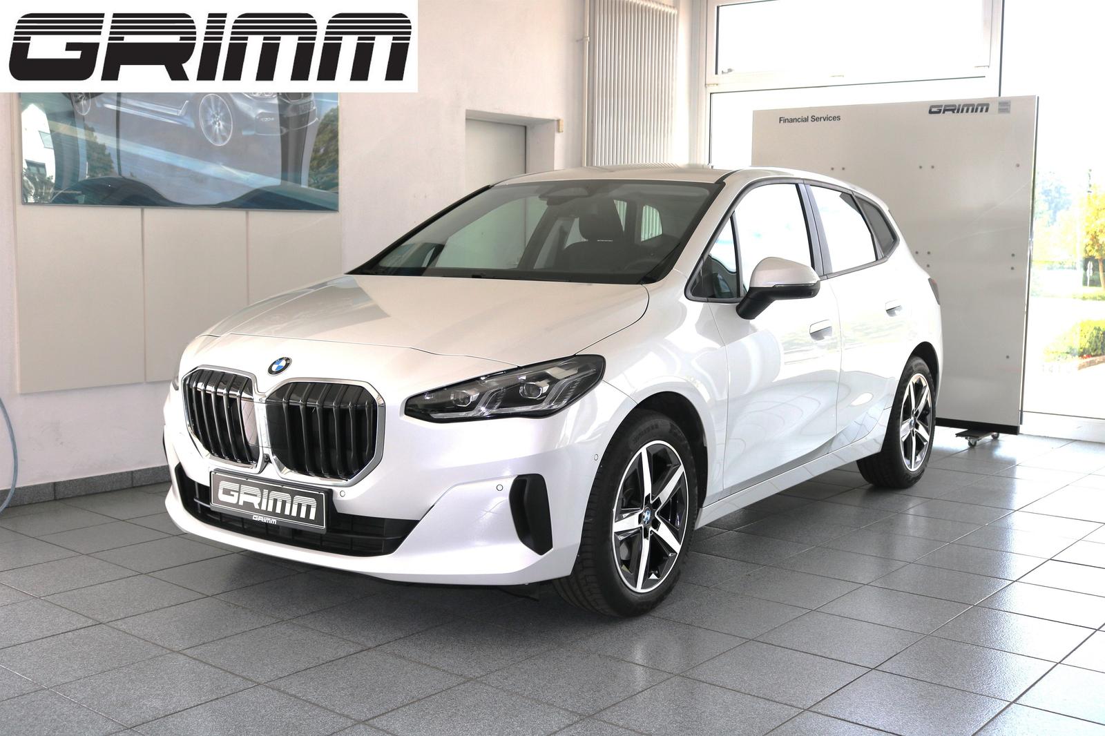 BMW 220i Active Tourer AHK Head-Up LED 360°Kamera