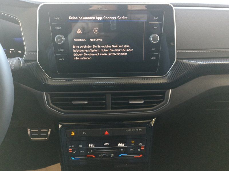 Fahrzeugabbildung Volkswagen T-Cross 1.5 TSI R-Line DSG  AHK+ACC+NAVI+MATRIX-