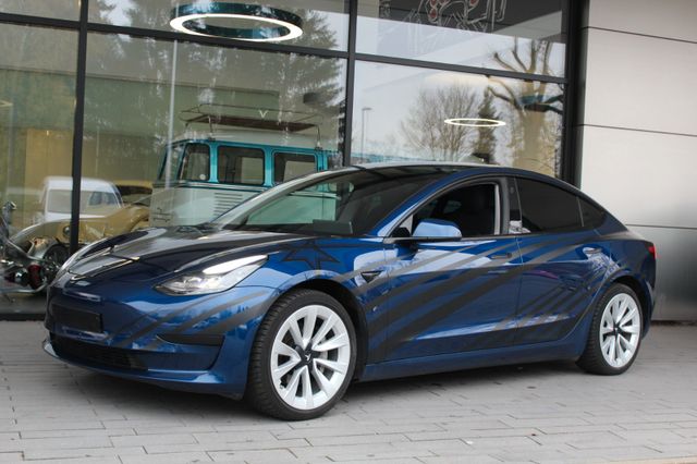 Tesla Model 3 Standard Range Plus aus 1.Hand