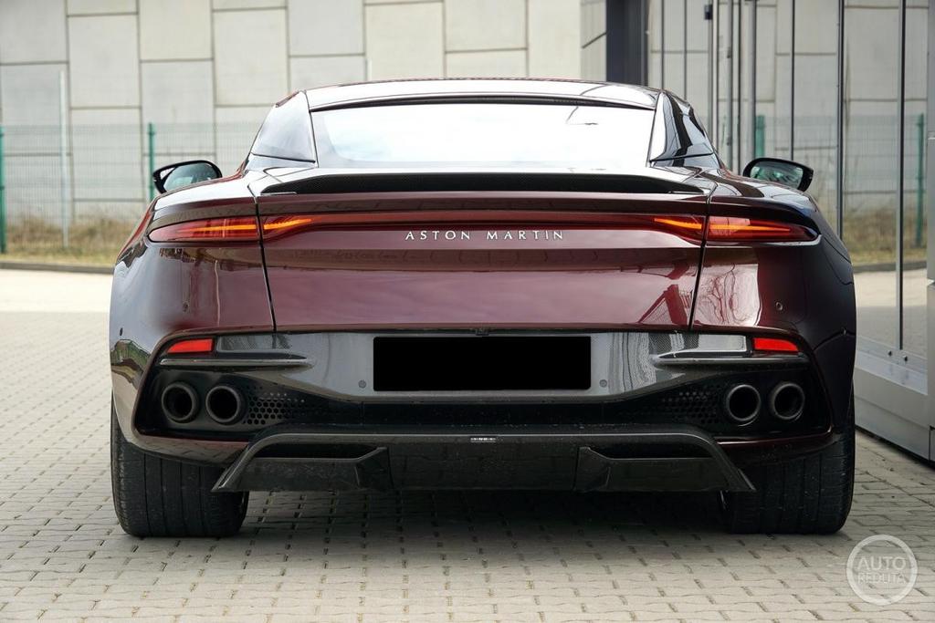 Aston Martin DBS