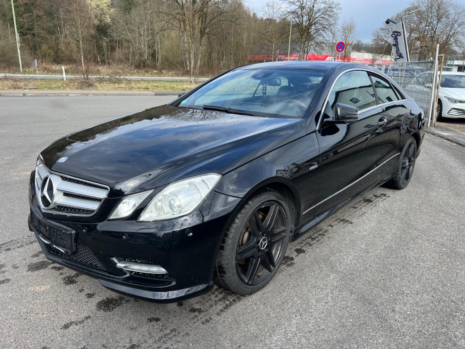 Mercedes-Benz E 220 CDI COUPE **AMG LINE**