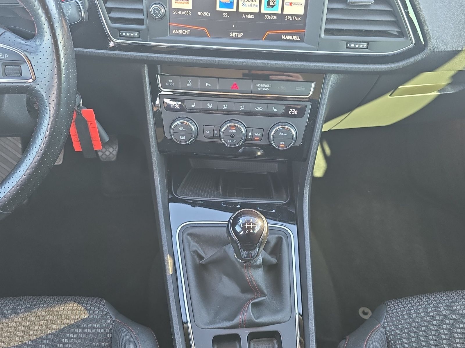 Fahrzeugabbildung SEAT Leon ST FR 1.5 TSI LED RFK SH