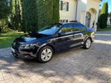 Volkswagen Jetta VI 1,6 TDI Navigation,Bi-Xenon,Shzg,PDC, - gebrauchte VW Jetta aus dem Jahr 2013
