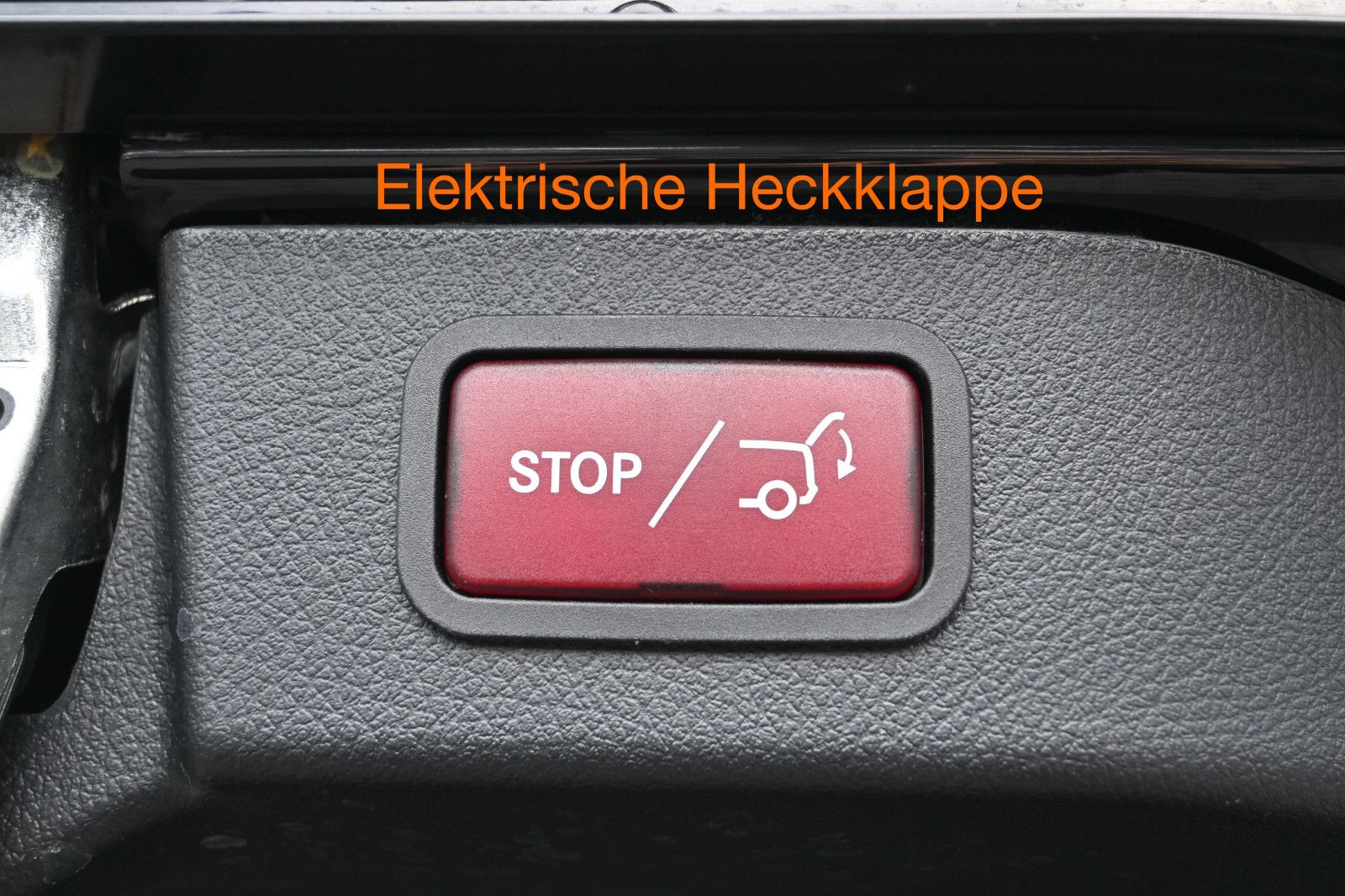 Fahrzeugabbildung Mercedes-Benz V 250 d 4Mat. AMG extralang °AIRMATIC°AHK°STHZ°