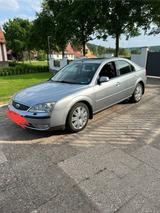Ford Mondeo Mk 3 - Ford Mondeo aus 2004 mit Diesel-Antrieb