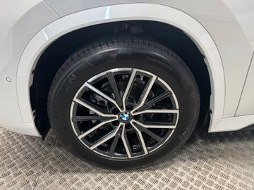 Fahrzeugverkauf 26 BMW X1 18 i sDrive M Sport Kamera Navi LED