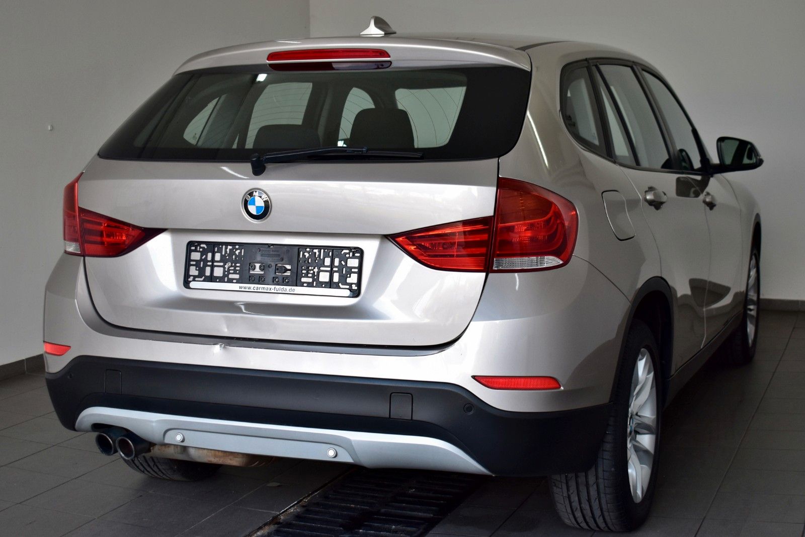 Fahrzeugabbildung BMW X1 20i sDrive Advantage Navi,Xenon,SH,PDC