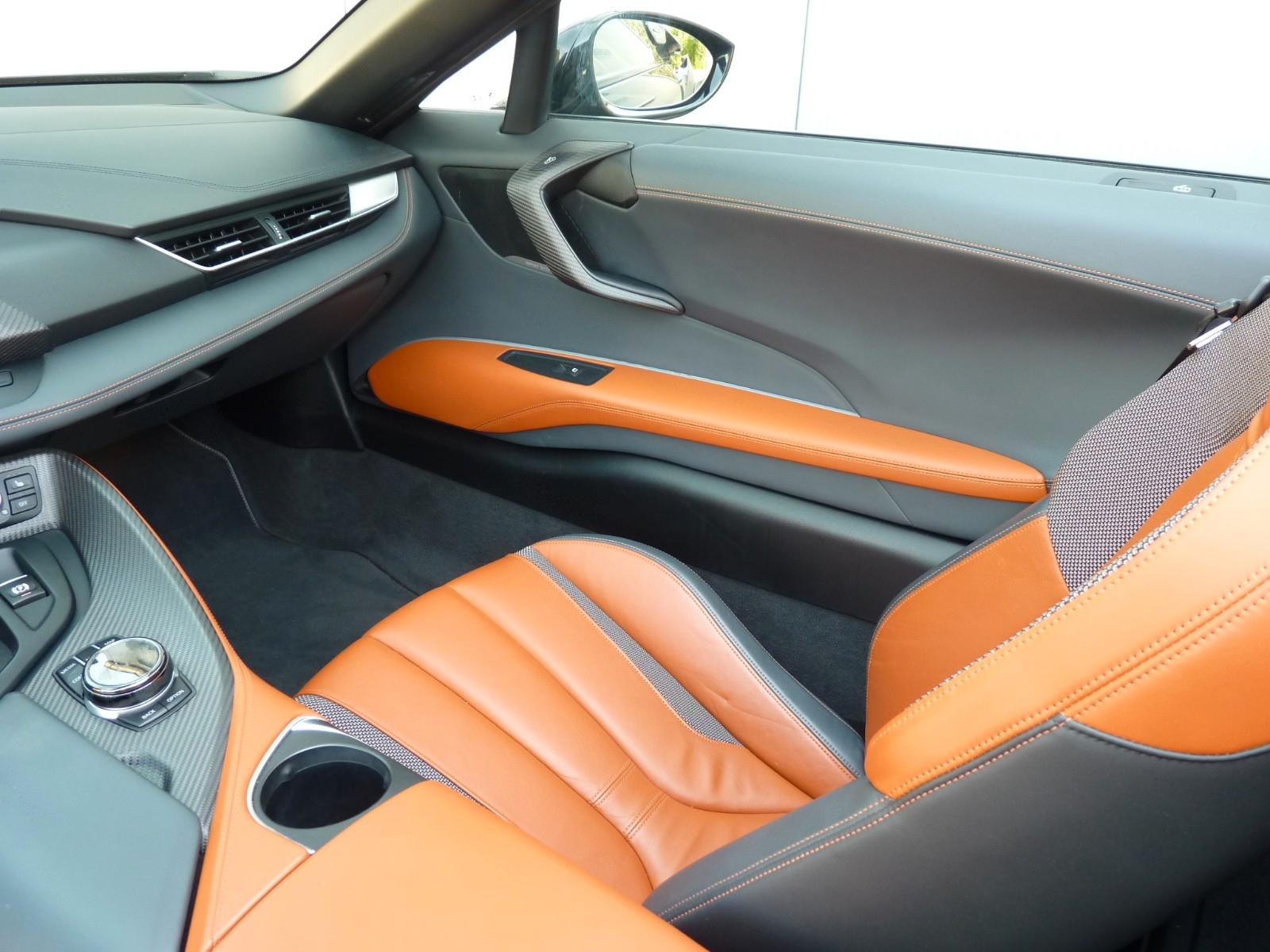 BMW i8 Roadster Laser / H & K / HUD / Voll / Top