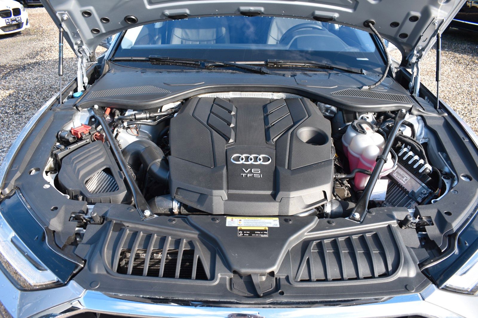 Fahrzeugabbildung Audi A8 55 TFSI quattro Matrix Softc. Standh.1.Hand