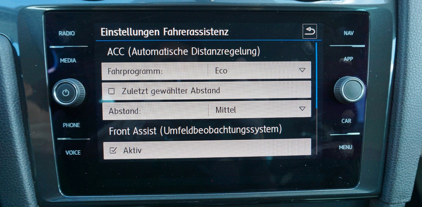 Fahrzeugabbildung Volkswagen Golf VII Variant Comfortline ACC,Navi,SH,PDC