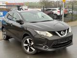 Nissan Qashqai N-Connecta 360° Panorama Navi Euro 6 - Nissan Qashqai N-CONNECTA mit Diesel-Antrieb