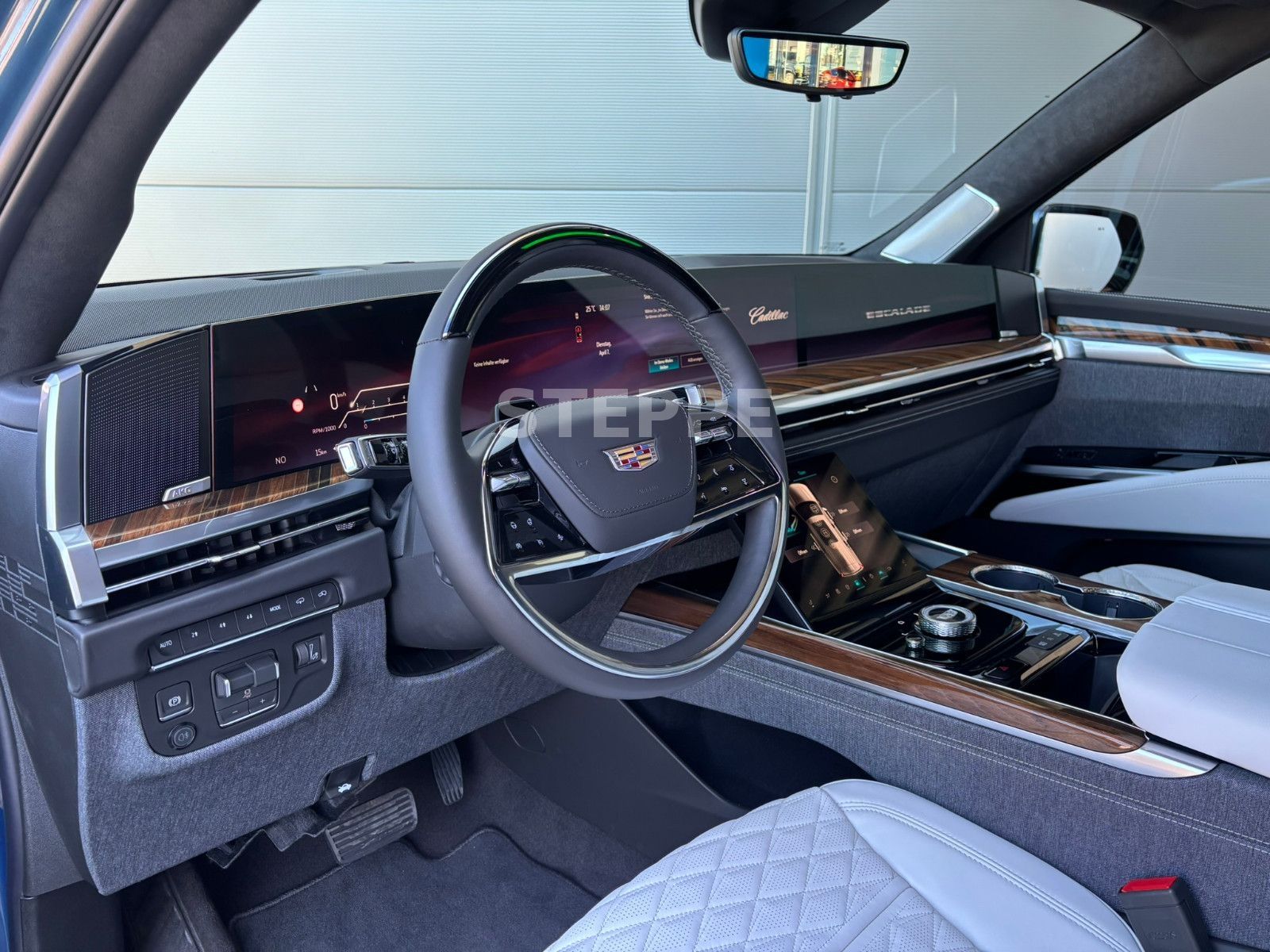 Cadillac Escalade FACELIFT MY26 6.2 V8 ESV Sport Platinum
