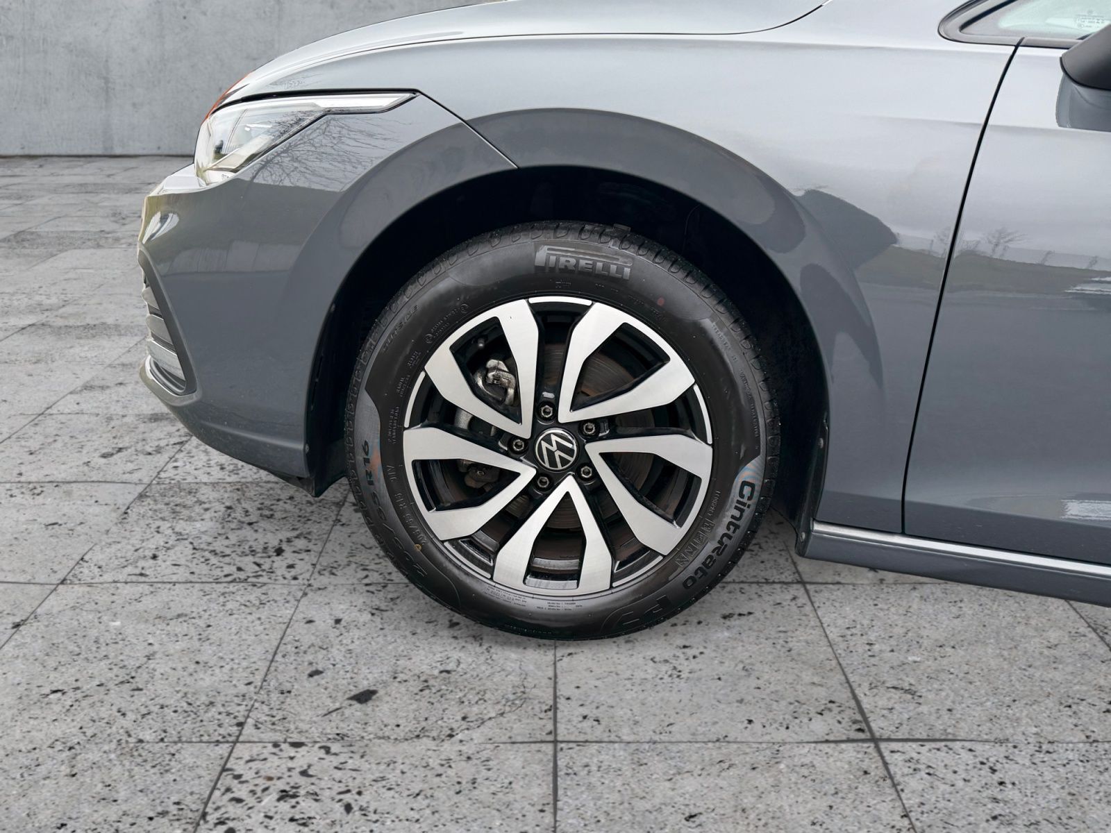 Volkswagen Golf - Bild 8