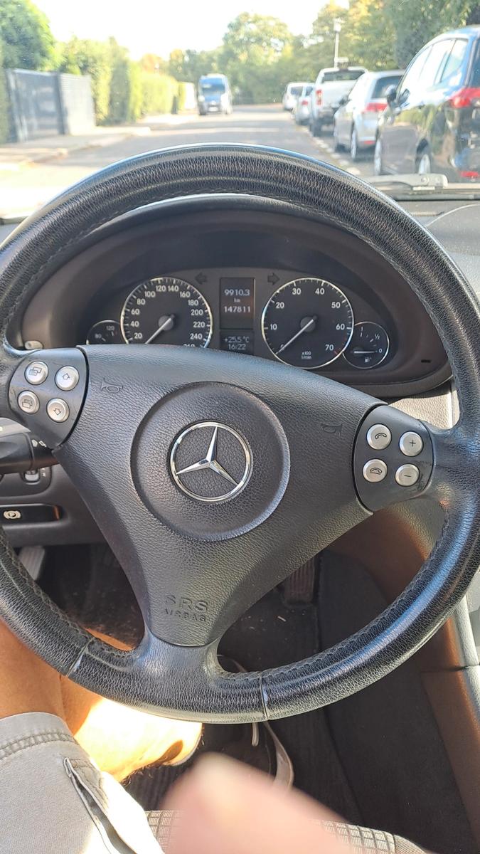Mercedes-Benz CLC 200