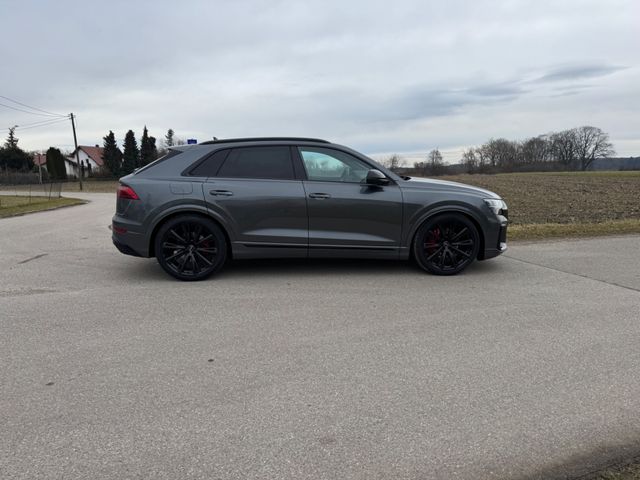 Audi Q8 50 TDI quattro S-line