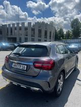 Mercedes-Benz GLA 180 - - Mercedes-Benz GLA 180 von privat