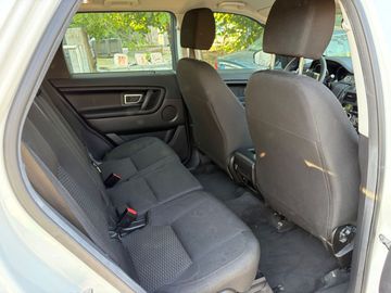 Land-Rover Discovery Sport - 12