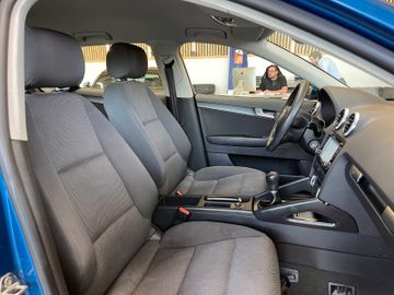 Audi A3 Sportback 1.8 TFSI Attraction *NAVI*PDC*TÜV*
