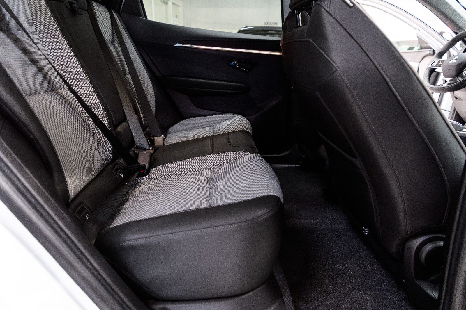 Fahrzeugabbildung Mitsubishi Eclipse Cross Diamant TOP *22KW Laden