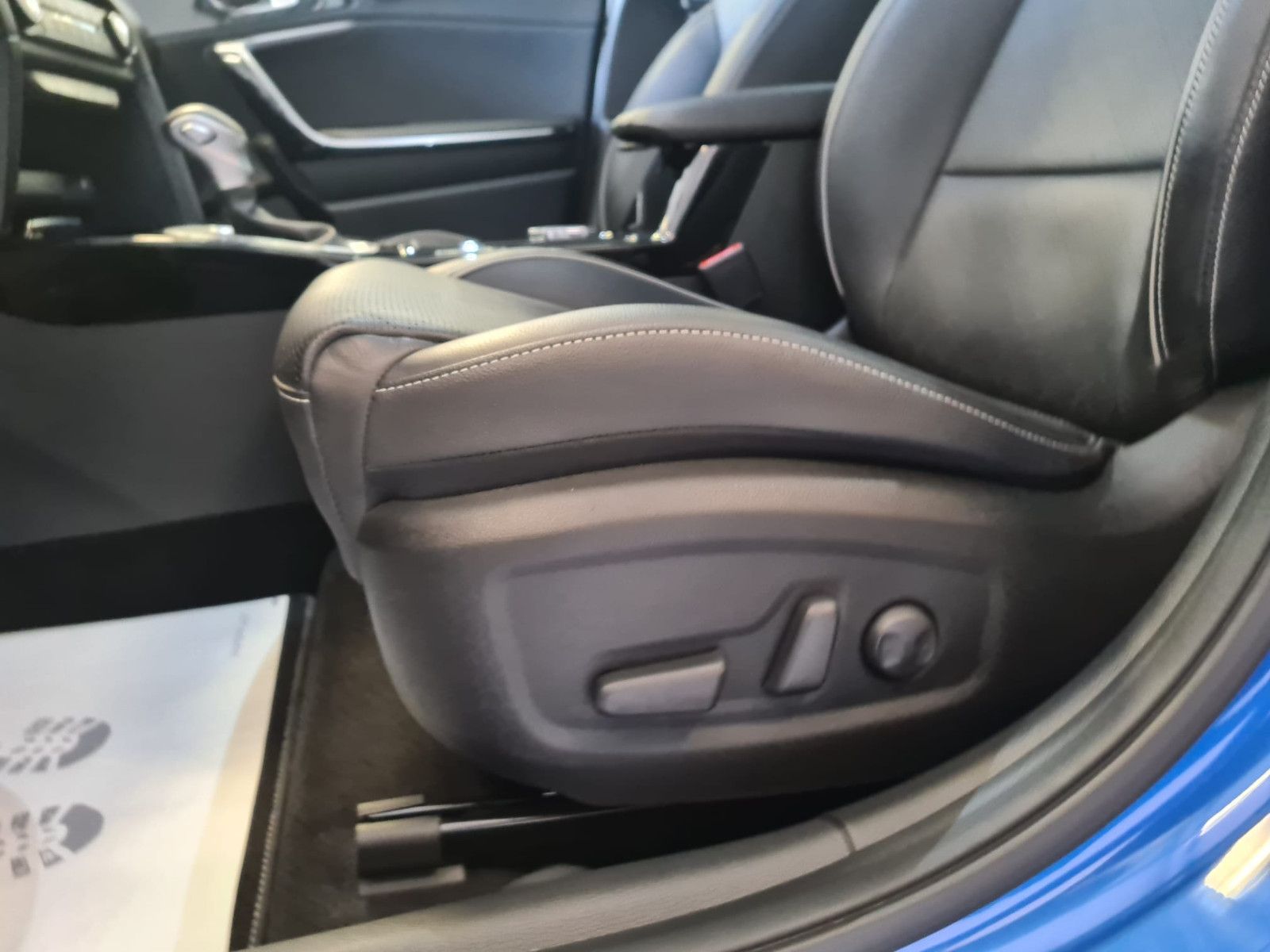 Fahrzeugabbildung Kia XCeed Platinum Edition / LEDER / NAVI /LED