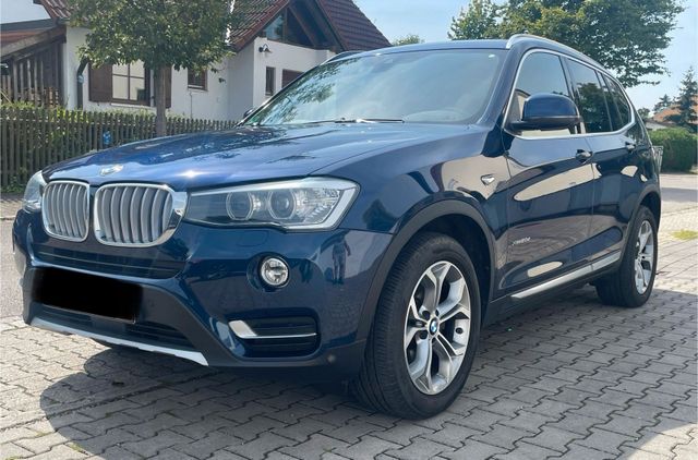 BMW F25 X3 xDrive 2.0d. AHK, Panorama Dach