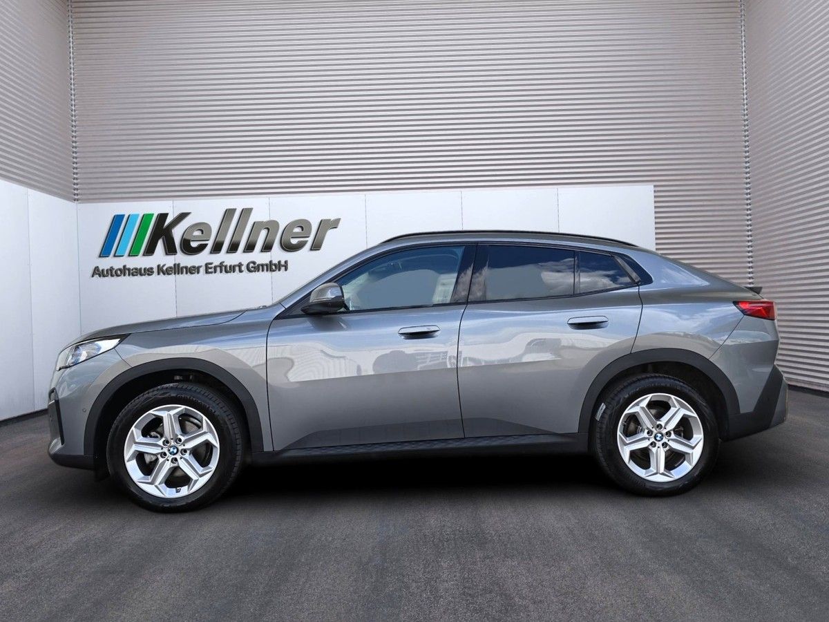 BMW X2 xDr. 20d AHK HUD PANO 360° H&K ICONIC ACC foto 4