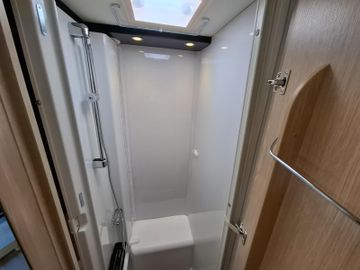 Sunlight Adventure T 67S Hubbett TV +Digital-Paket Solar