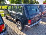 Lada NIVA LANG AHK HU KONSERVIER INSP WENIG KM 1BESIT - Lada Taiga mit Benzin-Antrieb: Allradantrieb